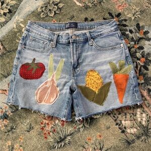 GAP Mid rise 5” Upcycled Denim Shorts Garden Vegetable
